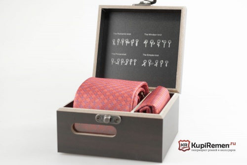 Мужской галстук с нагрудным платком Roberto Fzancrin в деревянной коробке - kupiremen.ru
