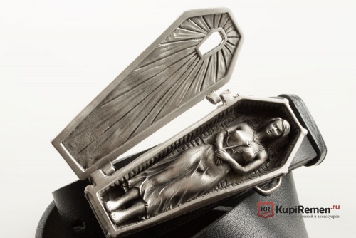 Кожаный ремень с пряжкой "Девушка в гробу" 3D - kupiremen.ru