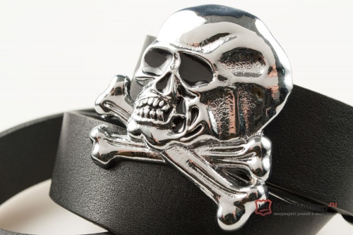 Кожаный ремень с пряжкой "SKULL AND CROSSBONES" (Череп с костями) 3D - kupiremen.ru