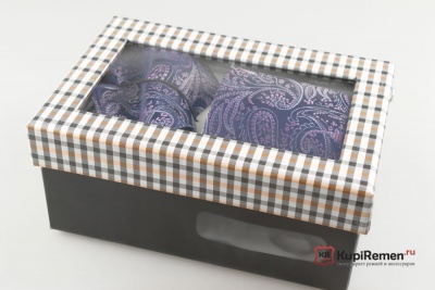 Мужской галстук фиолетового цвета с нагрудным платком в коробке - kupiremen.ru