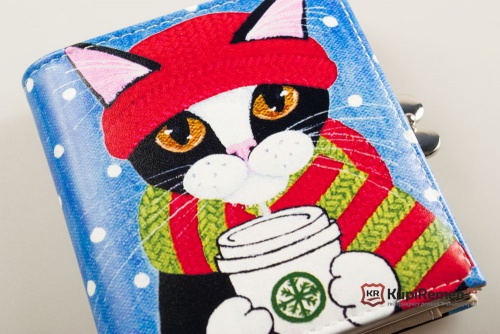 Женский кошелёк с монетницей "Winter cat" - kupiremen.ru