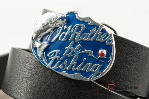 Кожаный ремень с пряжкой "I'D RATHER BE FISHING" (Скорей бы рыбалка) - kupiremen.ru