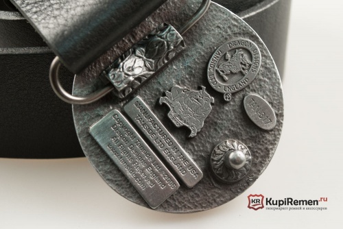 Кожаный ремень с пряжкой "Кельтский узор красный" - kupiremen.ru