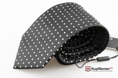 Чёрный мужской галстук в горошек с нагрудным платком в коробке - kupiremen.ru