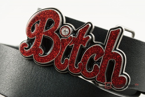 Кожаный ремень с пряжкой "BITCH" - kupiremen.ru