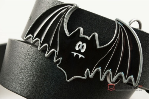 Кожаный ремень с пряжкой "BAT" - kupiremen.ru