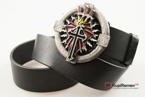 Кожаный ремень с пряжкой "CROSS AND DAGGERS" (Крест и кинжалы) - kupiremen.ru