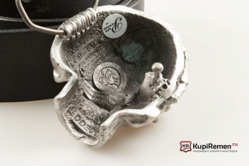 Кожаный ремень с пряжкой "HAND ON SKULL" - kupiremen.ru