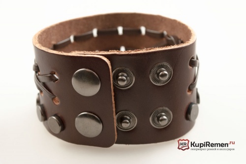 Широкий браслет с клёпками и косичкой - kupiremen.ru