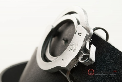 Кожаный ремень с пряжкой "HANDCUFFS" (Наручники) 3D - kupiremen.ru